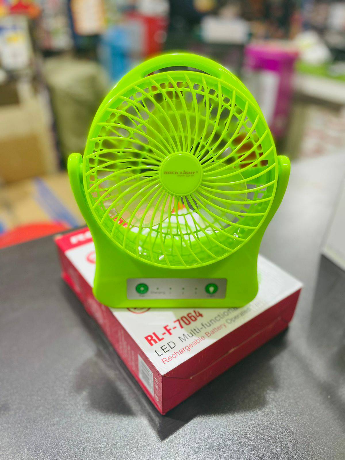 RL-7064 Table Fan